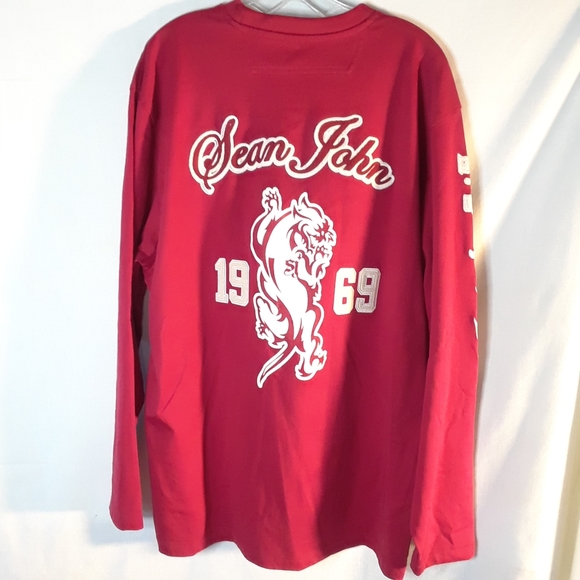 Sean John Mens Tiger Emboidery Short Sleeve Sweatshirt